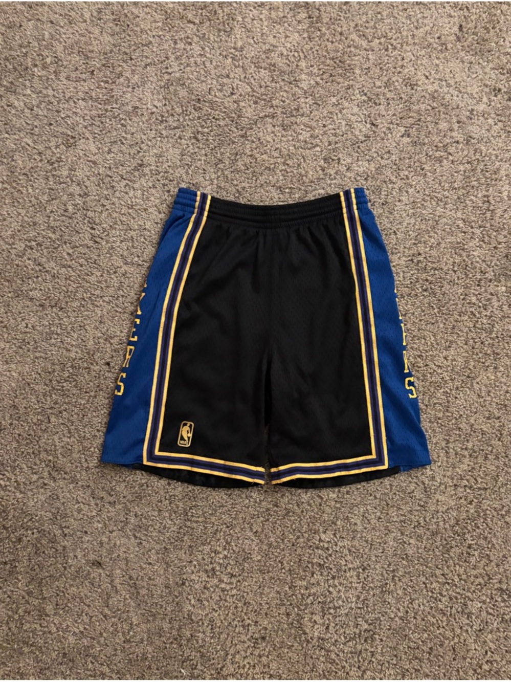 Mitchell & Ness Black Basketball Shorts LAKERS